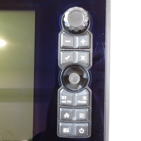 SOLIX 12 CHIRP MEGA SI　GPS2018年発売